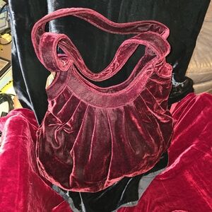H&M Burgundy Velvet Hobo Shoulder Bag Snap Closure Soft Pleated Tote